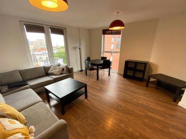 Flat for sale in City Centre, Salford