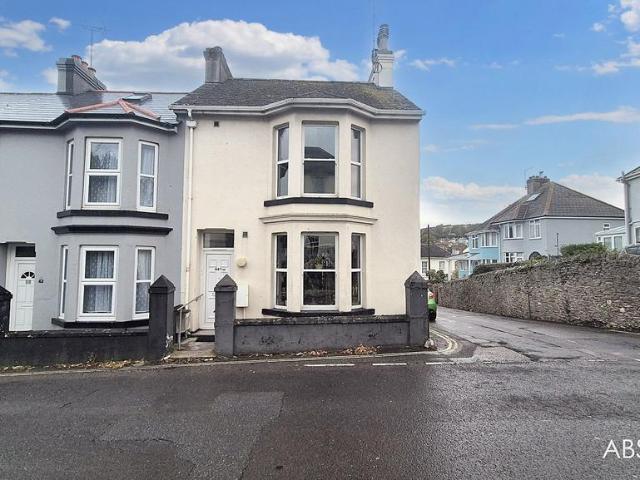 Flat for sale in Parkham Hill, Brixham
