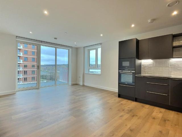 Flat for sale in Thamesmead, Isle Of Man
