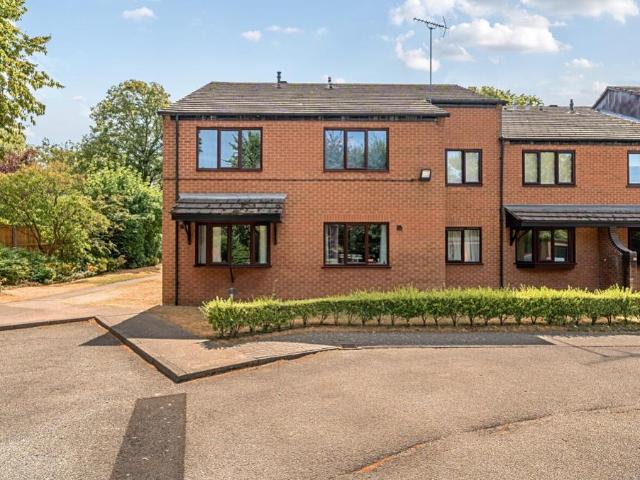 Flat for sale in Ermine, Brayford