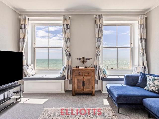 Flat for sale in Brunswick