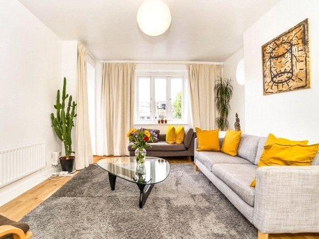 Flat for sale in The Borough, Greater London