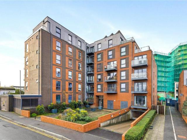 Flat for sale in Aldrington