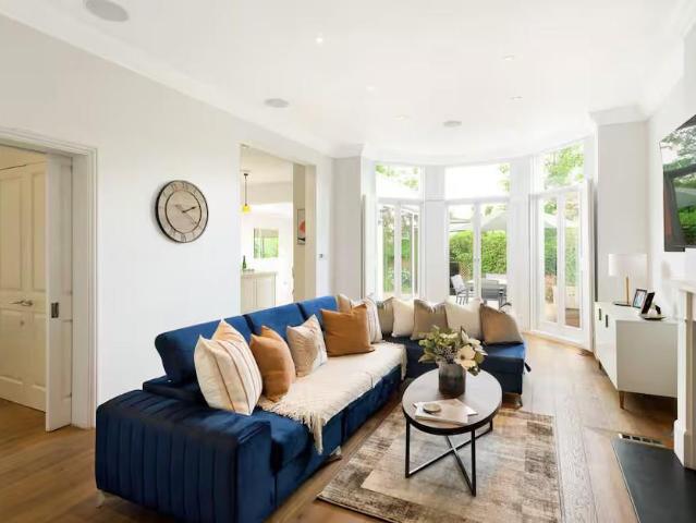 Flat for sale in Belsize Park, Primrose Hill