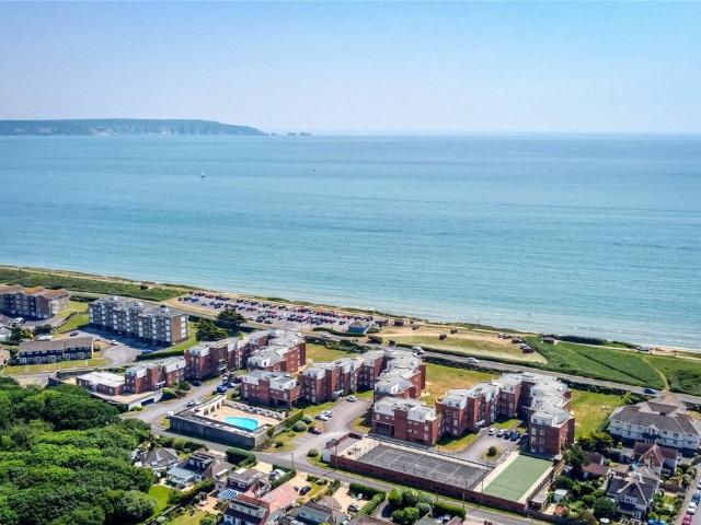 Flat for sale in Milford-on-Sea, Ashurst Bridge