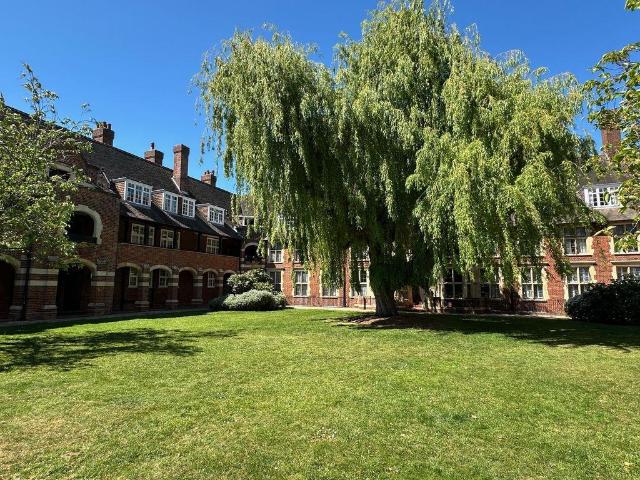 Flat for sale in Hampstead Garden Suburb, Isle Of Man
