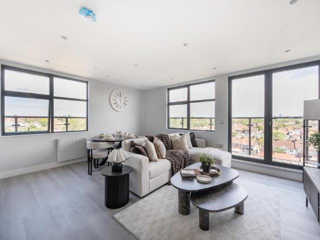 Flat for sale in Greater London