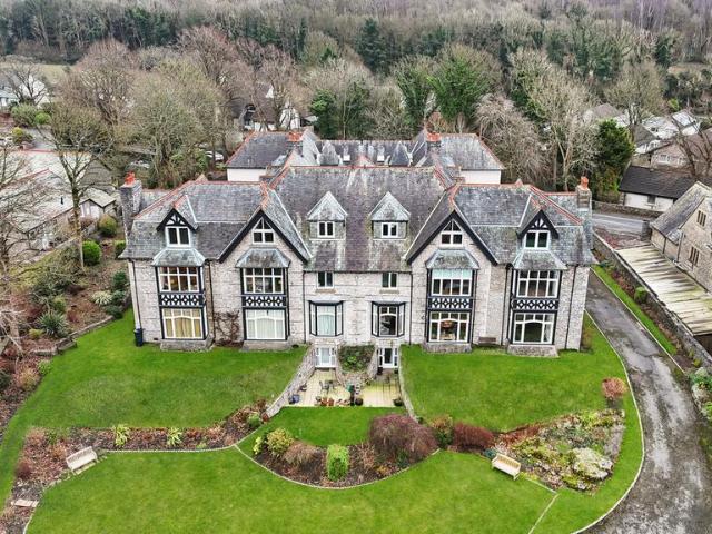 Flat for sale in Arnside