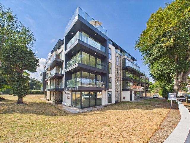 Flat for sale in Boscombe, Bournemouth