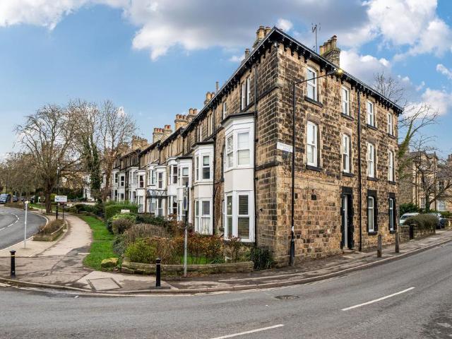 Flat for sale in Low Harrogate, Harrogate