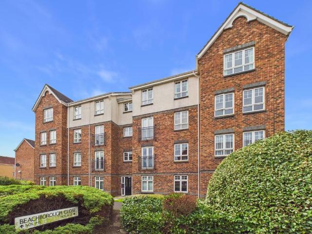 Flat for sale in Whitley Bay, North Tyneside