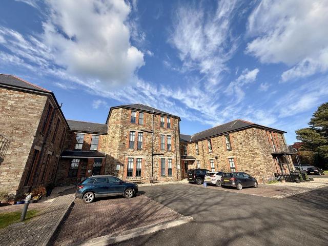 Flat for sale in Lamellion, Cornwall