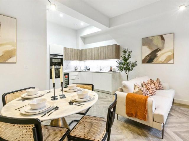 Flat for sale in Springfield Village, Greater London