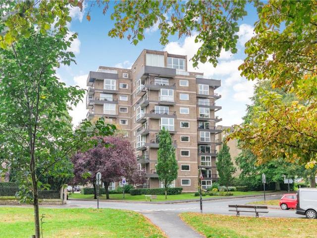 Flat for sale in Low Harrogate, Harrogate