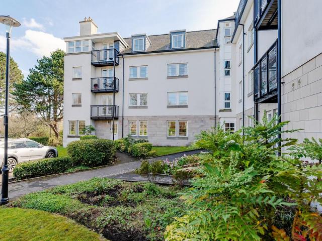 Flat for sale in Craigmillar Park, Newington