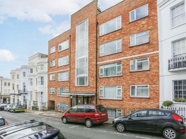 Flat for sale in Brunswick, Brighton & Hove