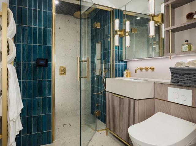 Flat for sale in Chalk Farm, Cat Hill