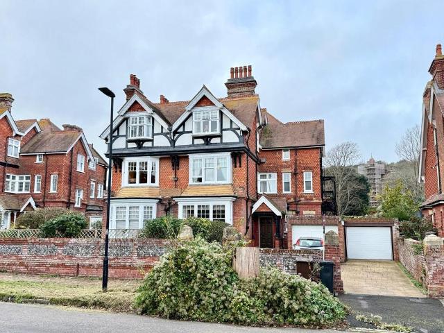 Flat for sale in Eastbourne, East Sussex