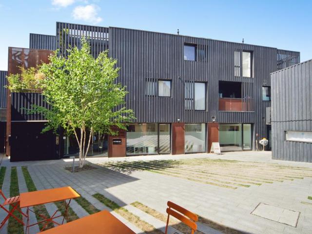 Flat for sale in Kentish Town, Greater London