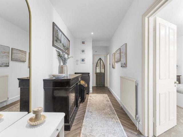 Flat for sale in West Kensington, Greater London