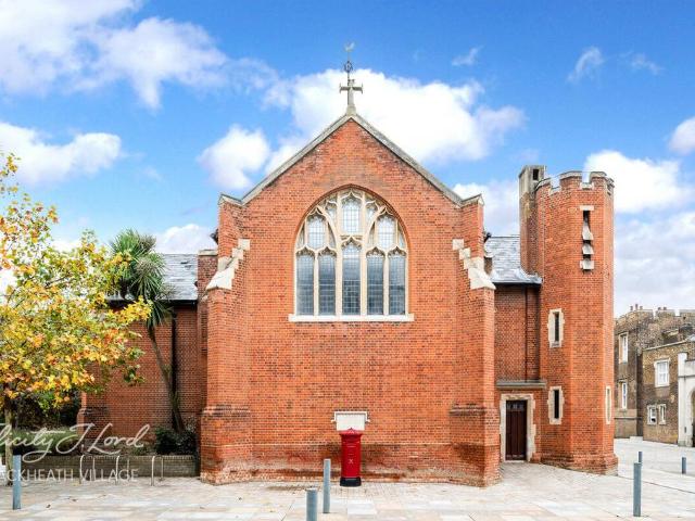 Flat for sale in The Academy, Greater London