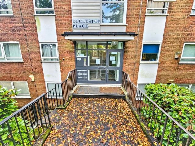 Flat for sale in Broughton Park, Salford