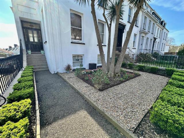 Flat for sale in St Helier, Greater London