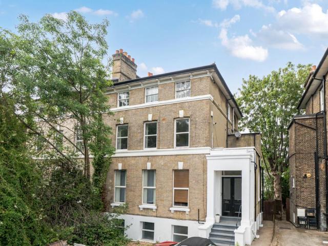 Flat for sale in Kidbrooke, Greater London