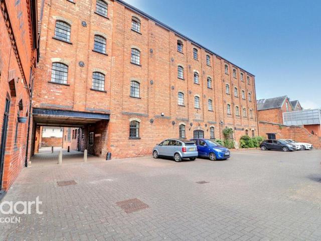 Flat for sale in Lincoln, New Boultham