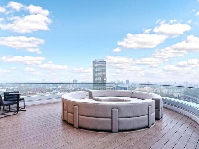 Flat for sale in London Borough of Lambeth, Greater London