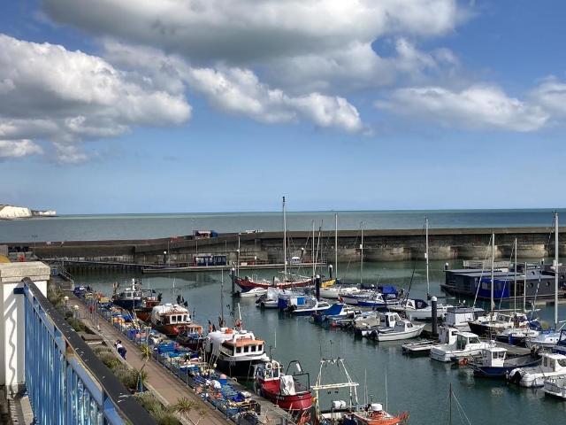Flat for sale in Roedean