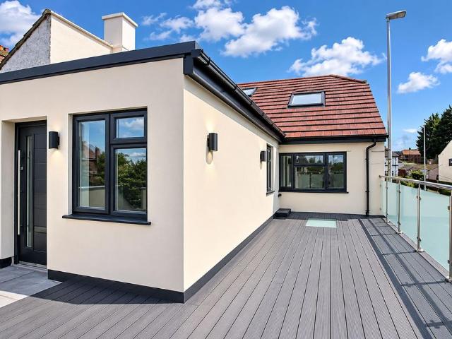 Flat for sale in Heswall, Wirral