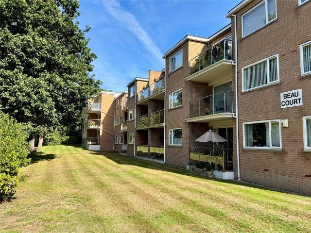 Flat for sale in Old Milton, New Forest