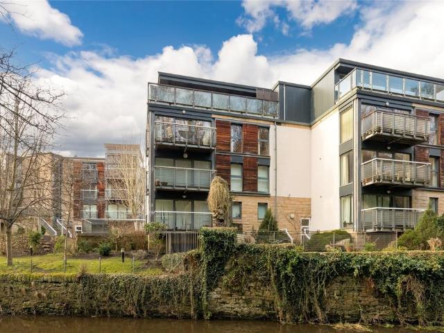 Flat for sale in Haymarket, Scotland