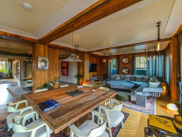 Flat for sale in Chalk Farm, Greater London