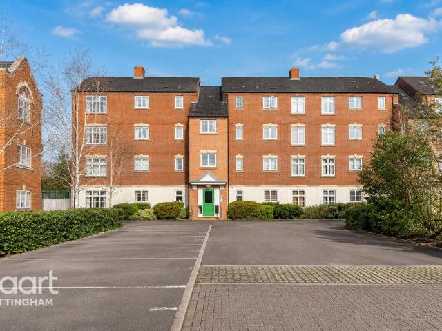 Flat for sale in Abbey Park, Barton In Fabis