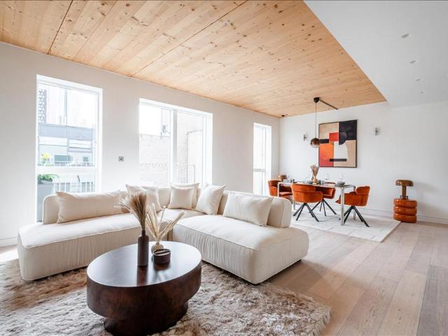 Flat for sale in Shoreditch, Greater London