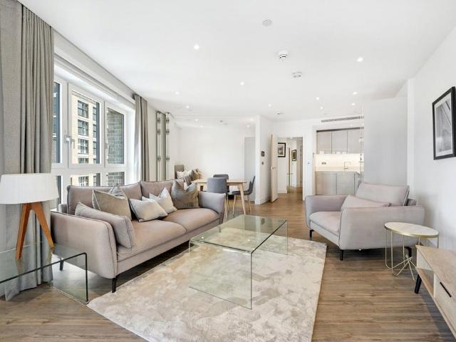 Flat for sale in St. George in the East, Whitechapel