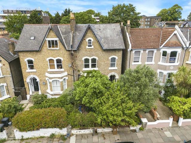 Flat for sale in London Borough of Lewisham, Brockley