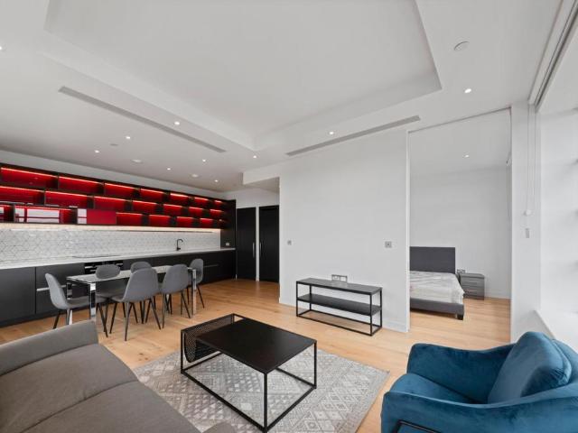 Flat for sale in London City Island, Greater London