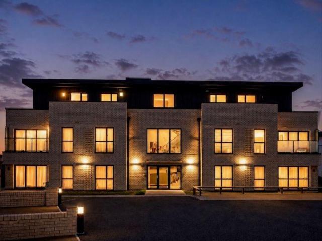 Flat for sale in Seaford, Iford