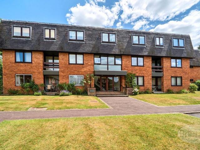 Flat for sale in Waverley Estate, Fole