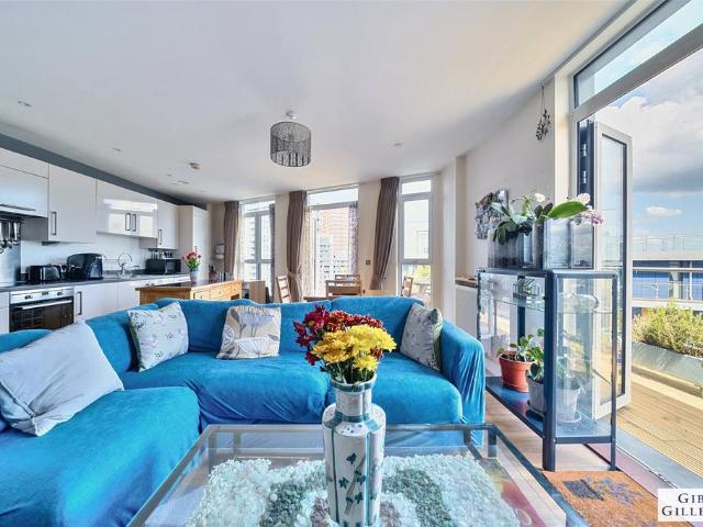 Flat for sale in Alperton, Greater London