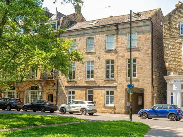 Flat for sale in High Harrogate, Harrogate