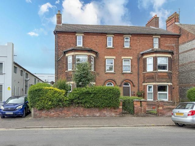 Flat for sale in Comers, Norfolk