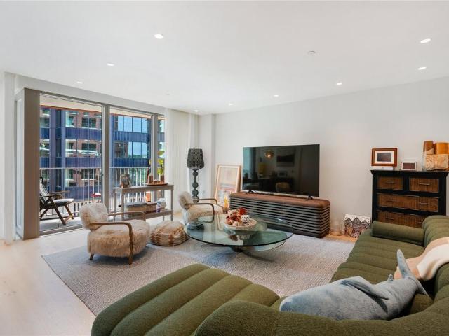 Flat for sale in King's Cross, Greater London