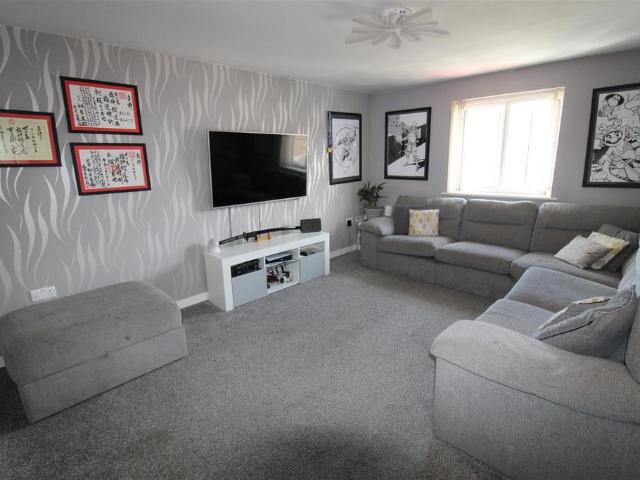 Flat for sale in Lee Bank, Greater Manchester