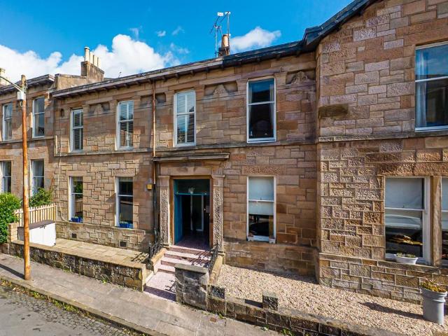 Flat for sale in Langside, Scotland