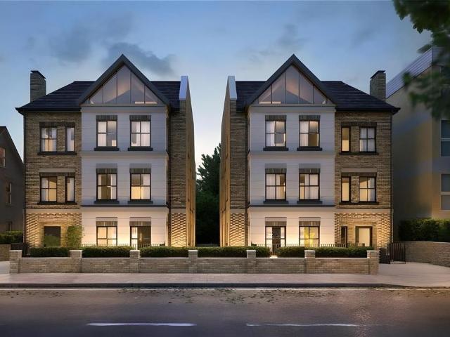 Flat for sale in London Borough of Ealing, Greater London