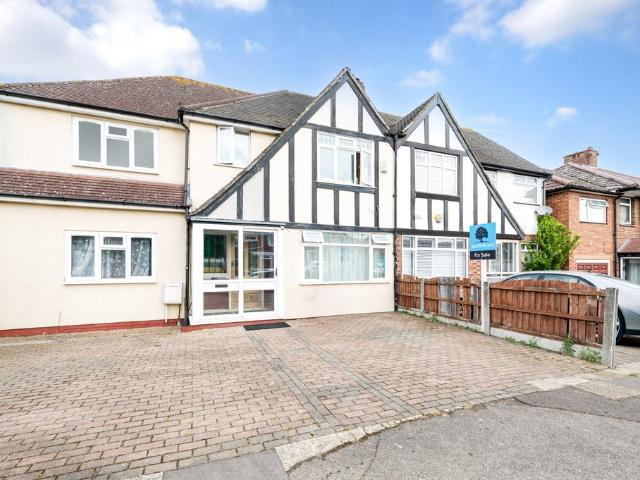 Flat for sale in London Borough of Merton, Greater London